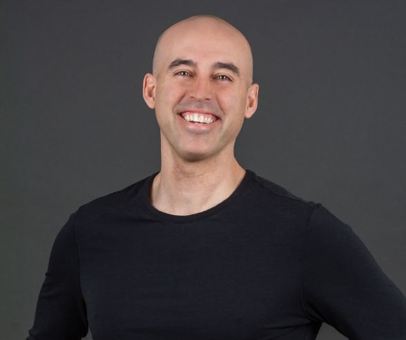 Headshot of QC Pet Studies graduate and dog training methods expert, Karl Anthony.